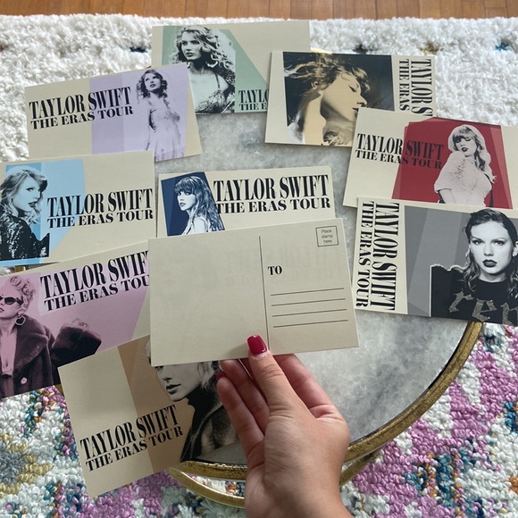 VIP TAYLOR SWIFT POST CARDS - Picture 5 of 5